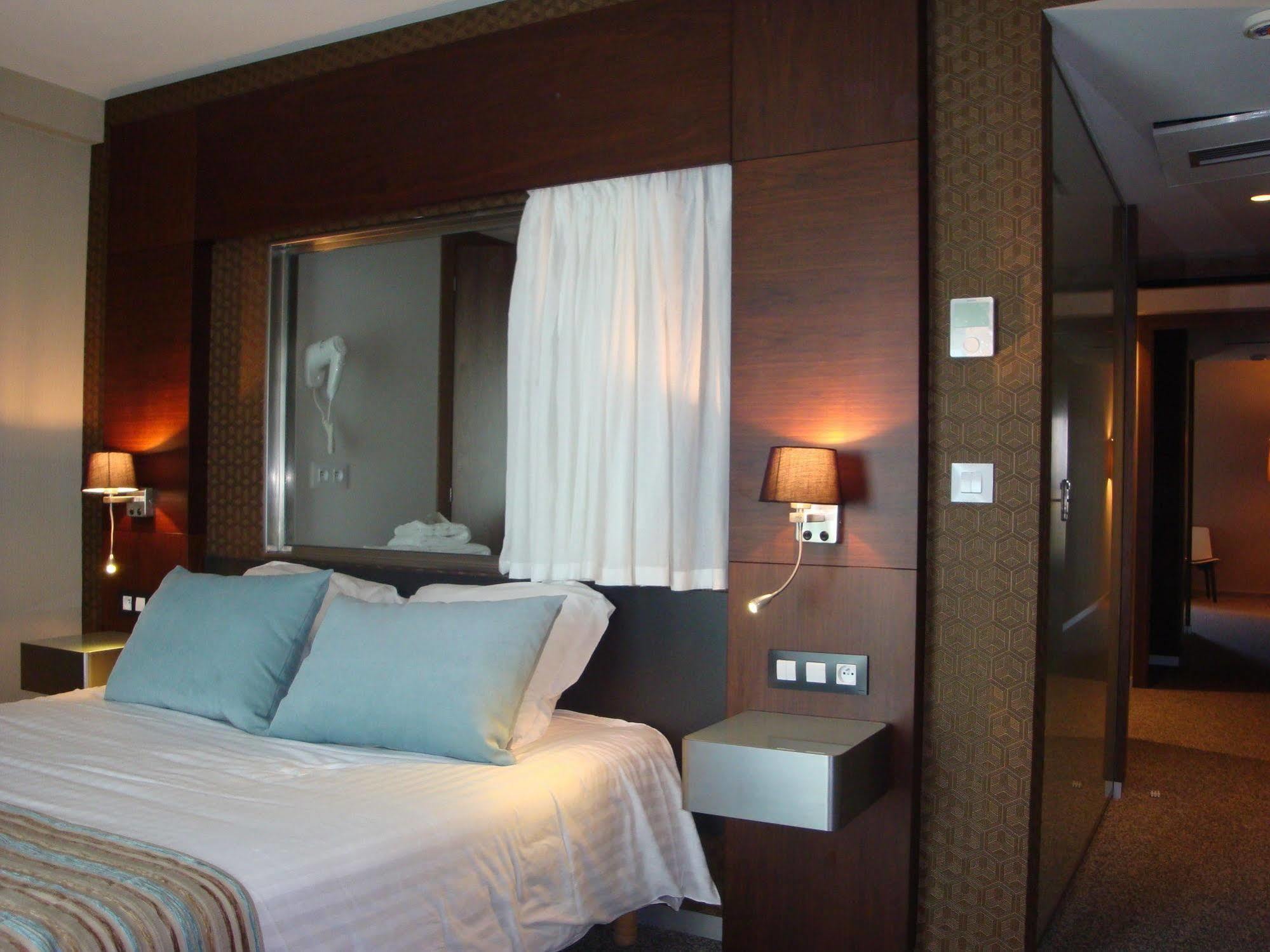 Alysson Hôtel Oloron-Sainte-Marie Ngoại thất bức ảnh